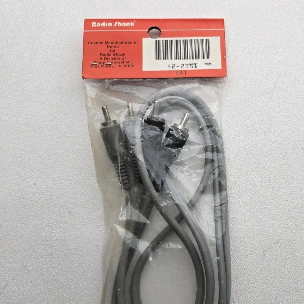 Vintage Radio Shack Realistic 42-2351A 3 Ft RCA Audio Patch Cable NOS Sealed New